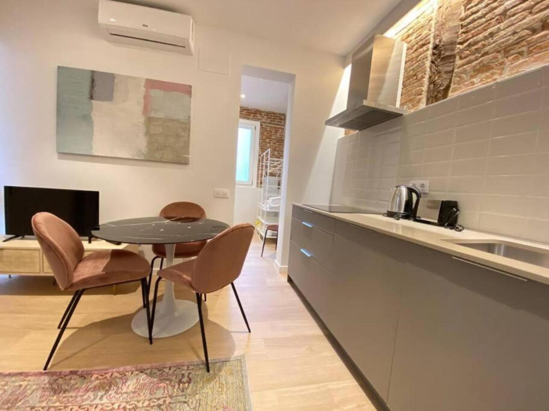 Apartamentos En La Latiina Madrid Extérieur photo